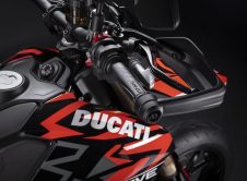 Ducati Hypermotard 698 Mono 2024 (13)