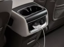 Kia Carnival Interior (10)