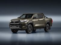 Toyota Hilux Hybrid 2024 (13)