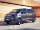 Los Peugeot Expert Combi y Traveller totalmente eléctricos ya aceptan pedidos en España