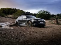 Audi Q8 E Tron Edition Dakar