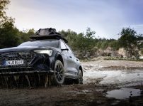 Audi Q8 E Tron Edition Dakar