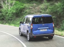 Ford Tourneo Courier 64