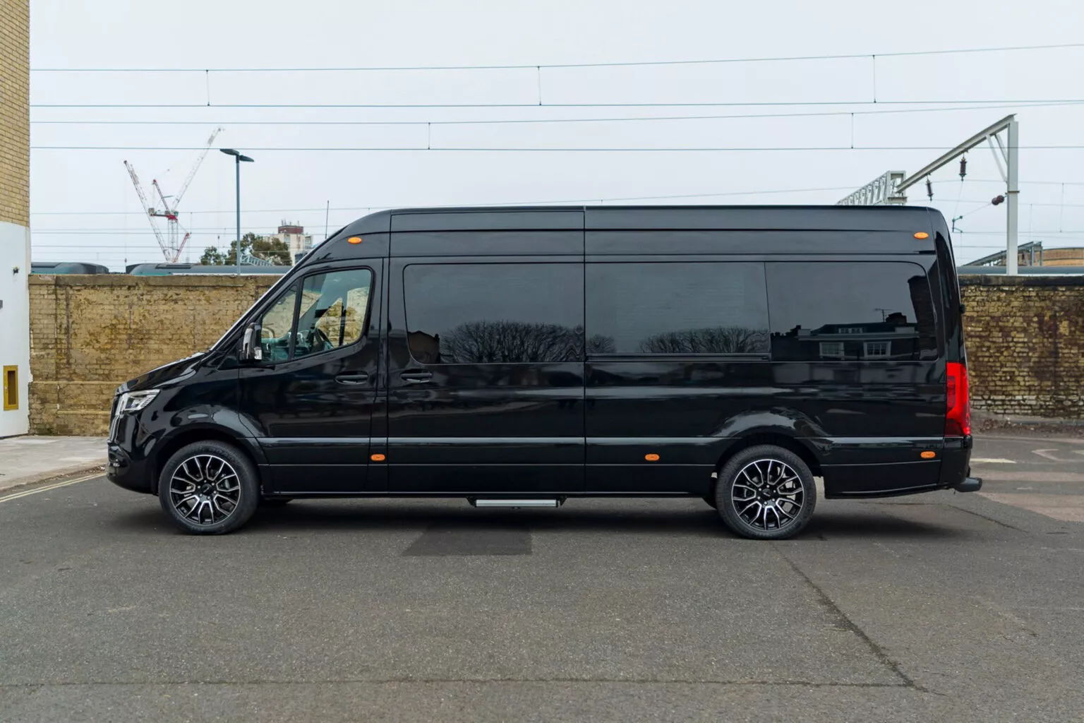 Mercedes Sprinter Clase Vip Clive Sutton (14)