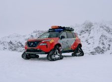 Nissan X Trail E 4orce Mountain Rescue 12