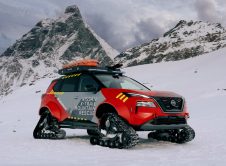 Nissan X Trail E 4orce Mountain Rescue 32