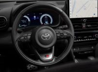 Toyota Yaris Cross 12