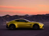 Aston Martin Vantage 2023 (13)