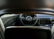 Aston Martin Vantage 2023 Interior (5)