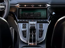 Aston Martin Vantage 2023 Interior (7)