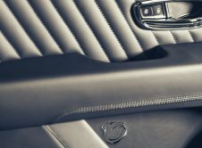 Bentley Bentayga Privatewhitevc (10)