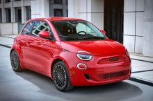 El FIAT 500 Híbrido ya está en producción en Mirafiori: se esperan 5.000 unidades antes de 2026