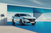 Review Peugeot e-308: por qué el compacto eléctrico francés reafirma su propuesta en 2026