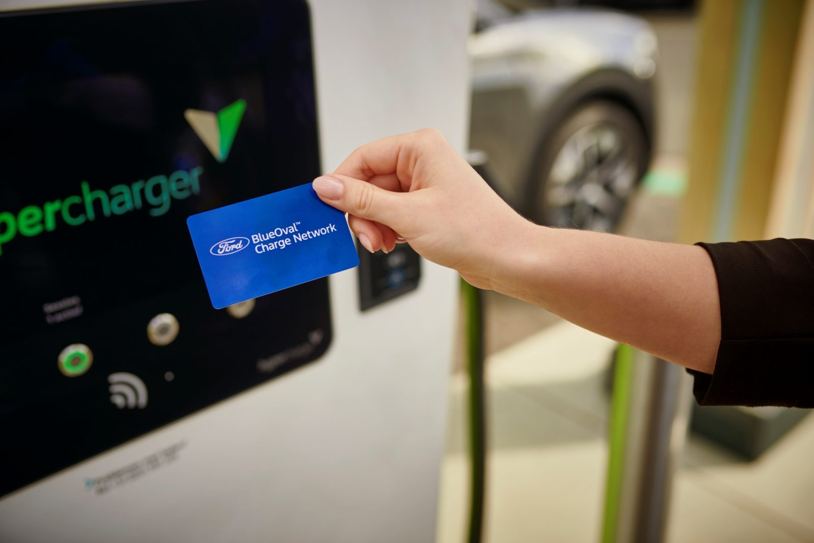 Ford partners with Allego to integrate 400kW fast charging at up to 600 ...
