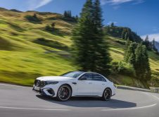 Performance Und Effizienz In Neuer Kombination: Der Mercedes Amg E 53 Hybrid 4matic+ Performance And Efficiency In A New Combination: The Mercedes Amg E 53 Hybrid 4matic+