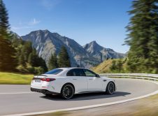 Performance Und Effizienz In Neuer Kombination: Der Mercedes Amg E 53 Hybrid 4matic+ Performance And Efficiency In A New Combination: The Mercedes Amg E 53 Hybrid 4matic+