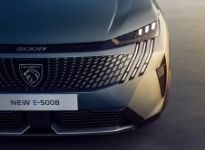 Peugeot E 5008 2024 31