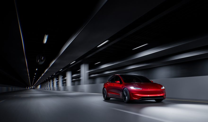 Tesla Model 3 Performance 2024 Tunnel