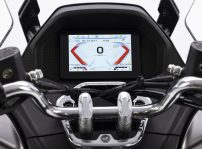 Qj Motor Mtx 125 Scooter Detalles Estudio 2024(30)