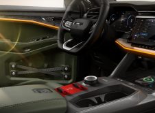 Jeep® Wagoneer S Trailhawk Concept Center Console And Door