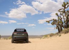 Jeep® Wagoneer S Trailhawk Concept