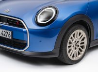 P90553910 Highres Mini Cooper S 5 Door