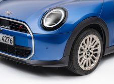 P90553910 Highres Mini Cooper S 5 Door