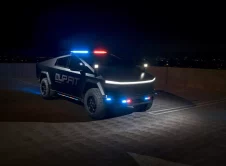 Tesla Cybertruck Up Fit Policia (8)