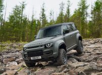 Land Rover Defender Octa (5)