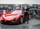 Alejandro Mesonero-Romanos, director de Diseño de Alfa Romeo, premiado con “El Abrazote de Manolo”