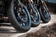 ¿Vas a viajar en moto en verano? Así afecta el calor a los neumáticos