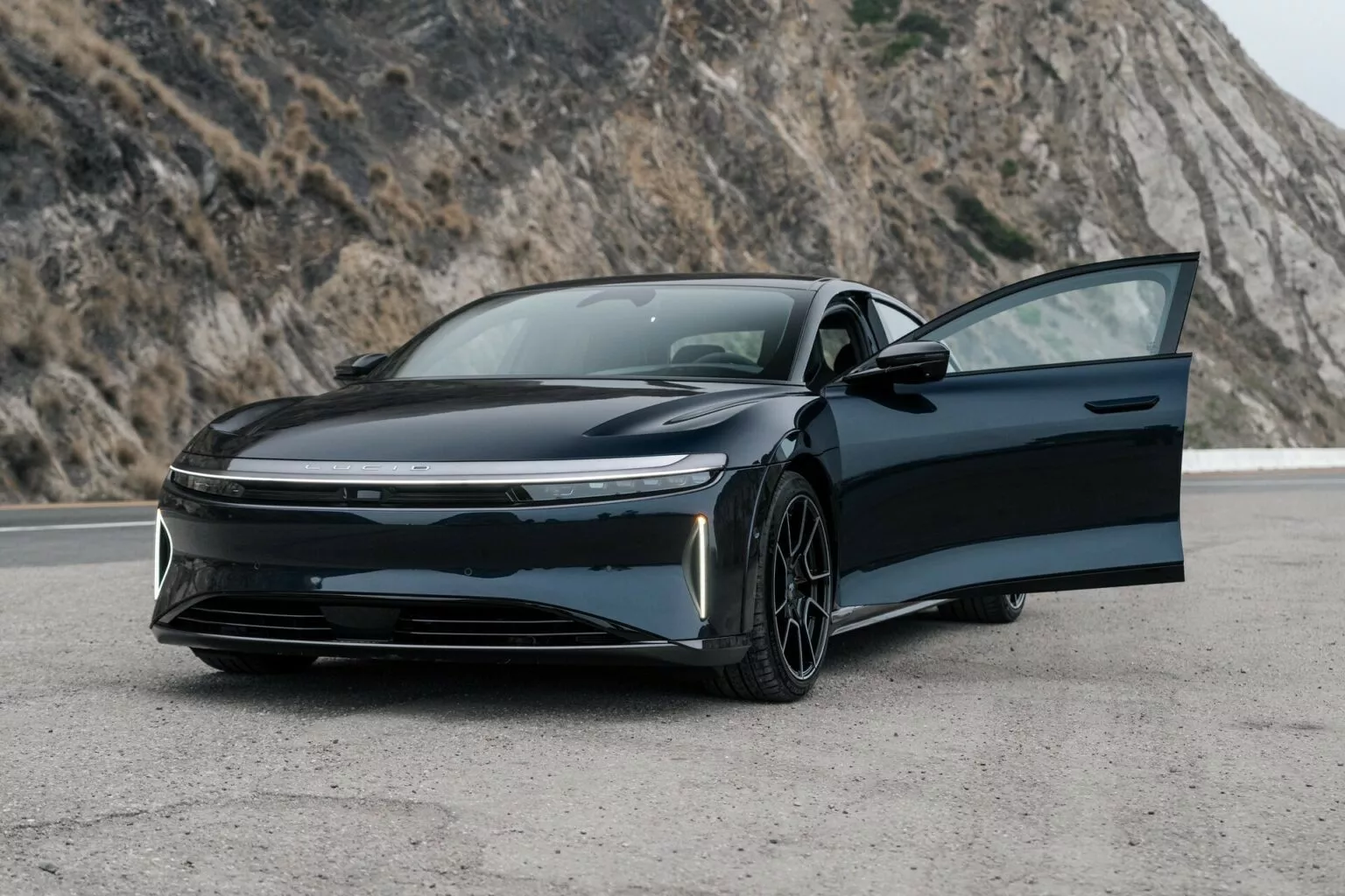 Lucid Air Sapphire Blindado (14)