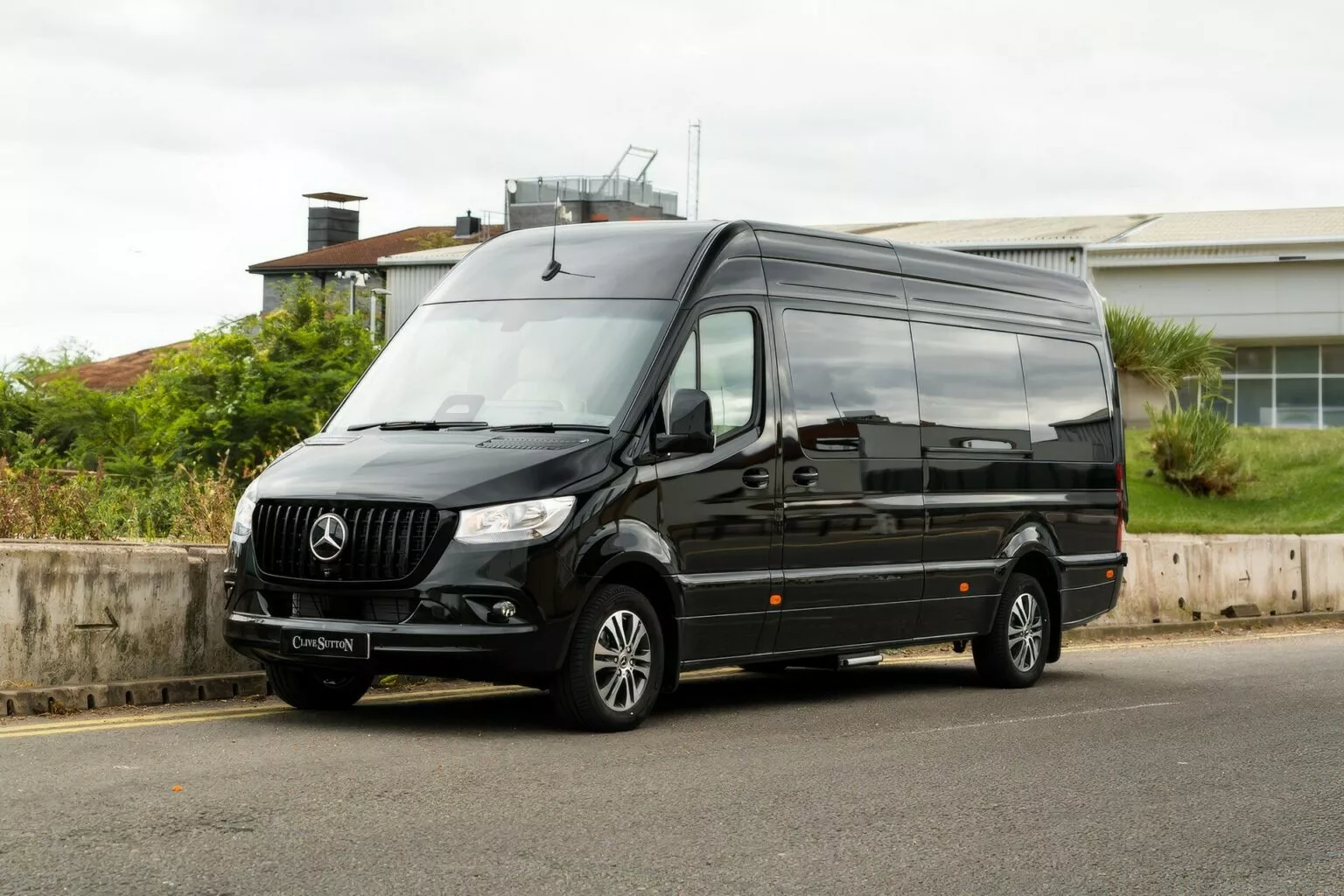 Mercedes Sprinter Clive Sutton Superlujo (2)