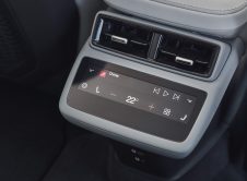 683211 20240428 Polestar 4 In Snow With Mist Tailored Knit Interior And Performance Pack