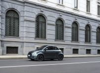 Fiat 500e Giorgio Armani Collector S Edition (10)