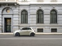 Fiat 500e Giorgio Armani Collector S Edition (2)