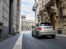 Fiat 500e Giorgio Armani Collector S Edition (6)