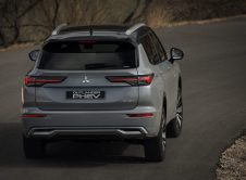 New Outlander Phev (16)