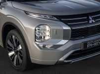 New Outlander Phev (26)