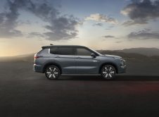 New Outlander Phev (4)