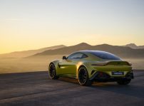 Aston Martin Vantage 22