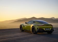 Aston Martin Vantage 22