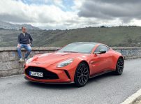 Aston Martin Vantage 27