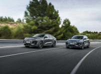 Audi Q6 Sportback E Tron / Audi Q6 Suv E Tron