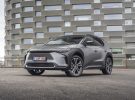 Toyota bZ4X 2025: se renueva el SUV eléctrico con más autonomía y precios desde los 34.500€