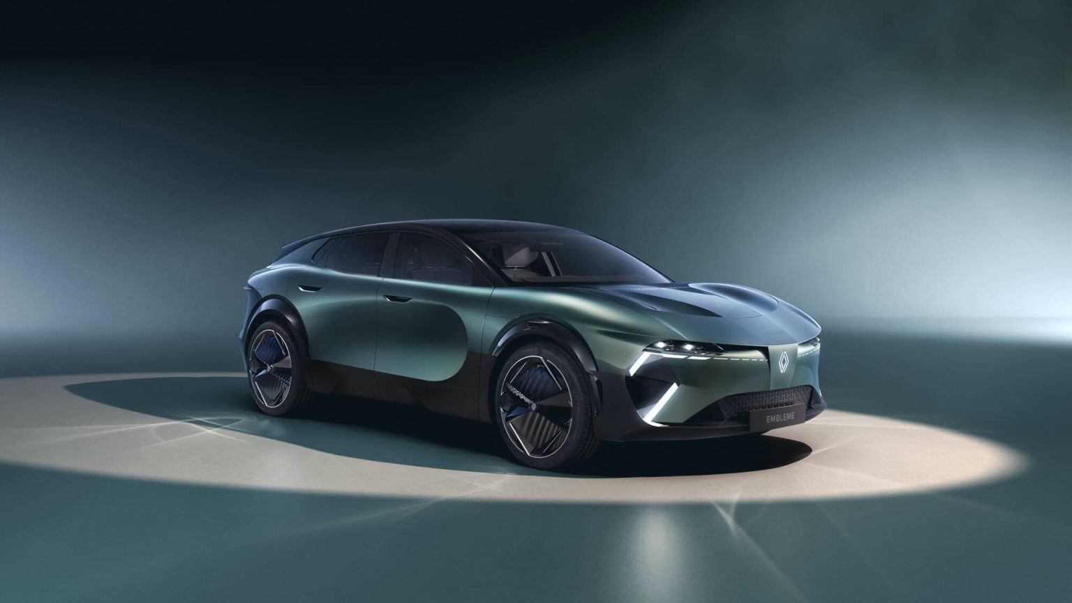Renault Embleme an electricpowered shooting brake with hydrogen fuel cell