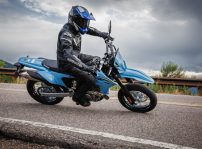 Dr Z400smrlm5 Action 3