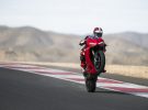 Ducati nos recuerda con las nuevas Panigale V2 y Streetfighter V2 que las motos sin aerodinámica son bellísimas