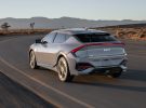 KIA añade en el mercado norteamericano soporte Plug&Charge en el EV6 y reduce su precio