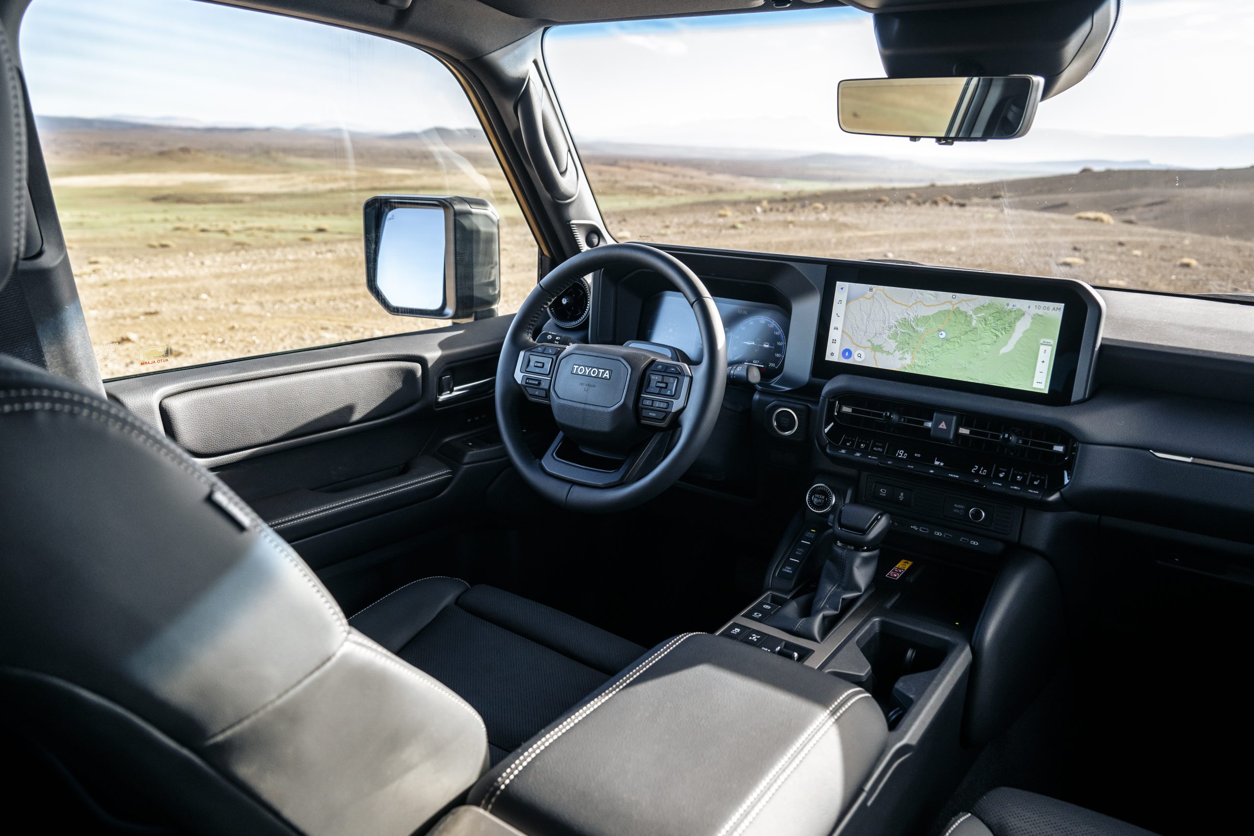 Toyota Land Cruiser 250 (14)